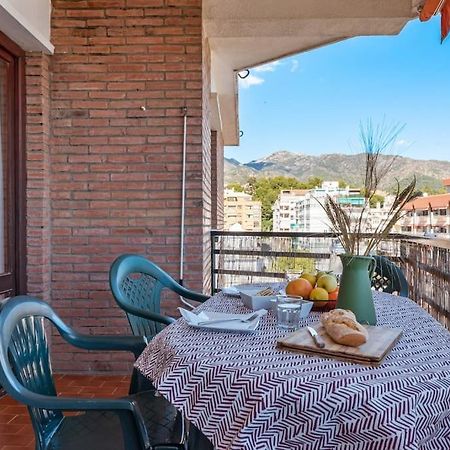 Central Beach Apartment With Free Parking And Pool Marbella Exterior photo
