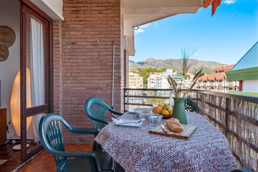 Central Beach Apartment With Free Parking And Pool Marbella Exterior photo